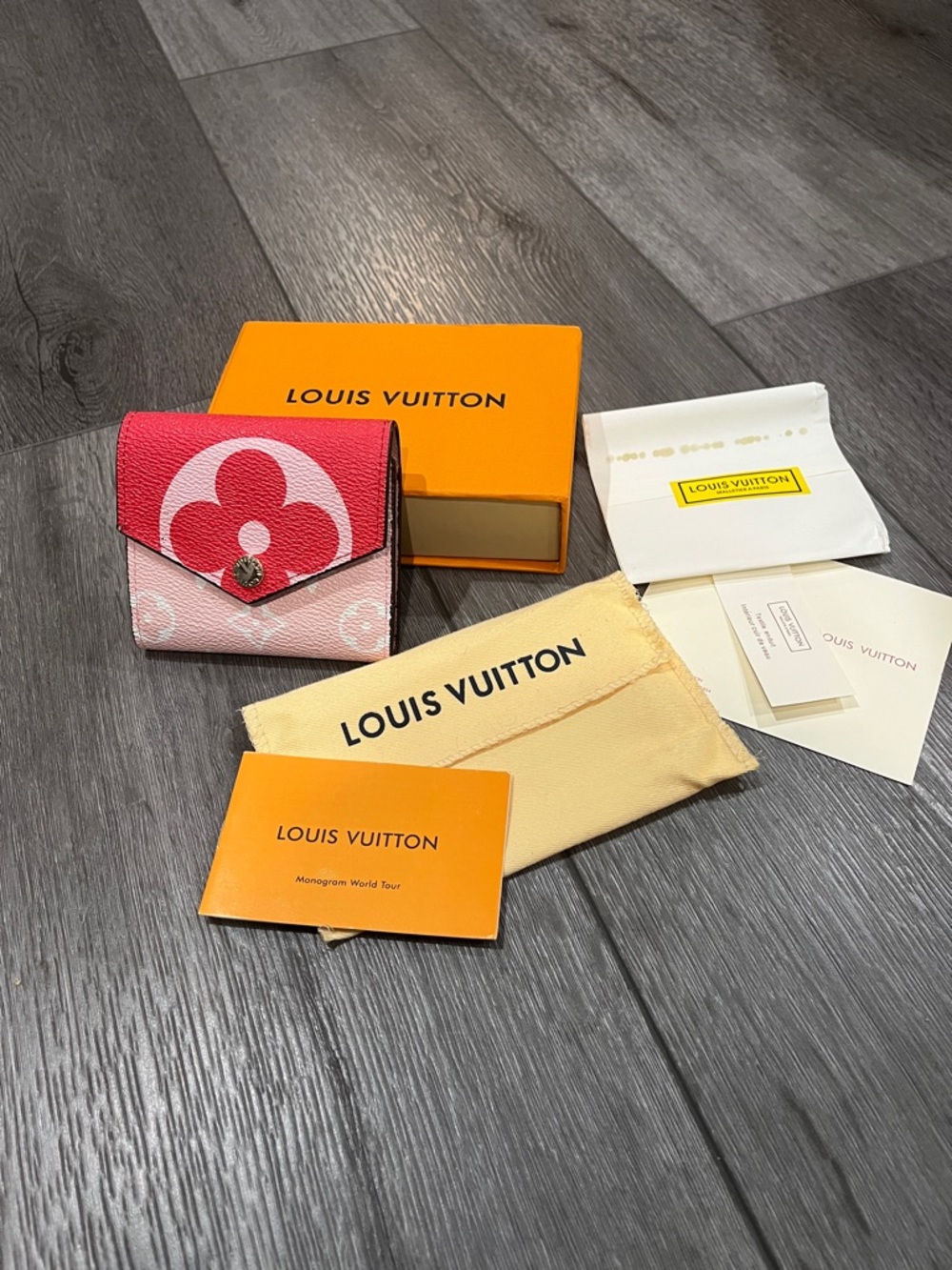 Louis Vuitton Zoe Wallet Giant Monogram Red/Pink Compact Wallet - Picture 16 of 16